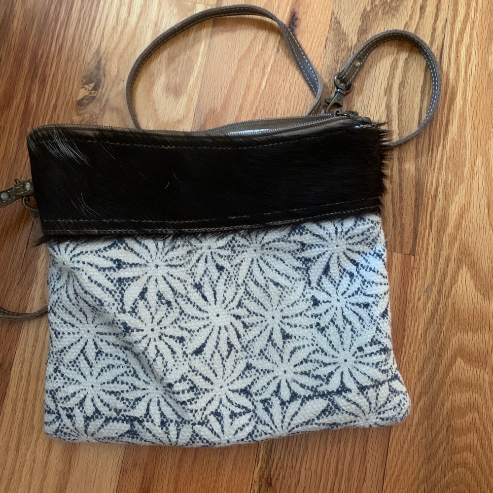 Myra shoulder strap purse